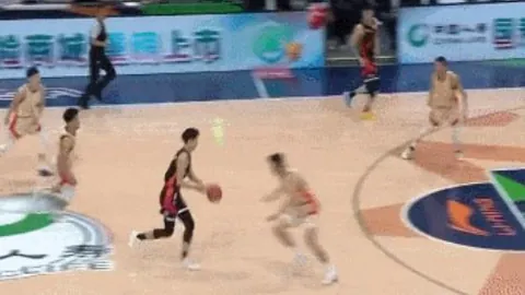 《国足阵容揭秘：30+老将成主力，优质年轻球员何处寻？》