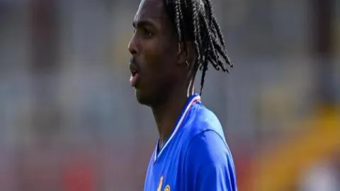 英格兰首战大胜，图赫尔领队下默契传递达812次创佳绩